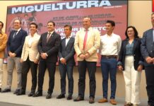 Presentación oficial de la corrida del Día de la Provincia en Miguelturra con los representantes institucionales y toreros participantes