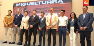 Presentación oficial de la corrida del Día de la Provincia en Miguelturra con los representantes institucionales y toreros participantes