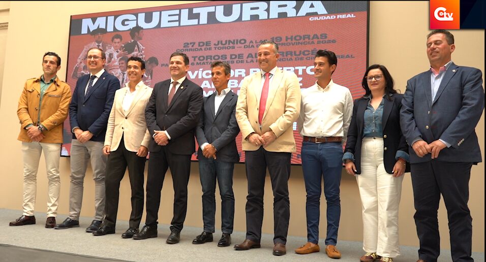 Presentación oficial de la corrida del Día de la Provincia en Miguelturra con los representantes institucionales y toreros participantes
