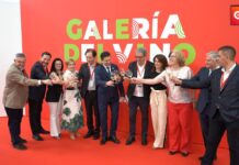 Autoridades durante la inauguración de FENAVIN Match en Ciudad Real