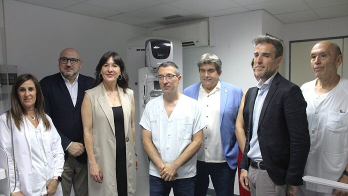 blanca fernandez visita mamografo digital hospital puertollano 01
