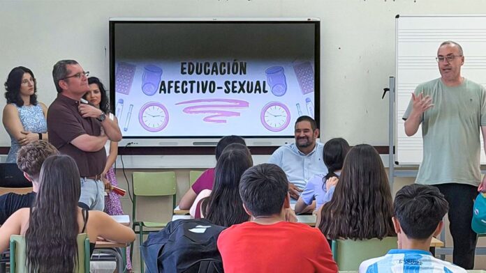 un momento de la actividad que se celebraba fechas atras en el instituto rabanero un momento de la actividad que se celebraba fechas atras en el instituto rabanero