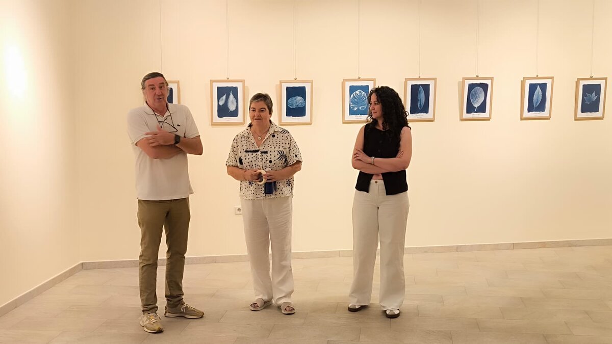 PORTADA 5 El Museo Elisa Cendrero inaugura El azul del siglo XIX, la nueva exposición de Rosa Macías