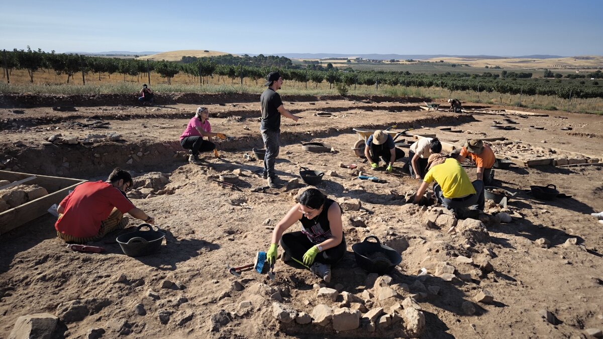 Vista del Parque Arqueológico de Alarcos, candidato al premio de National Geographic Historia por su entramado funerario.