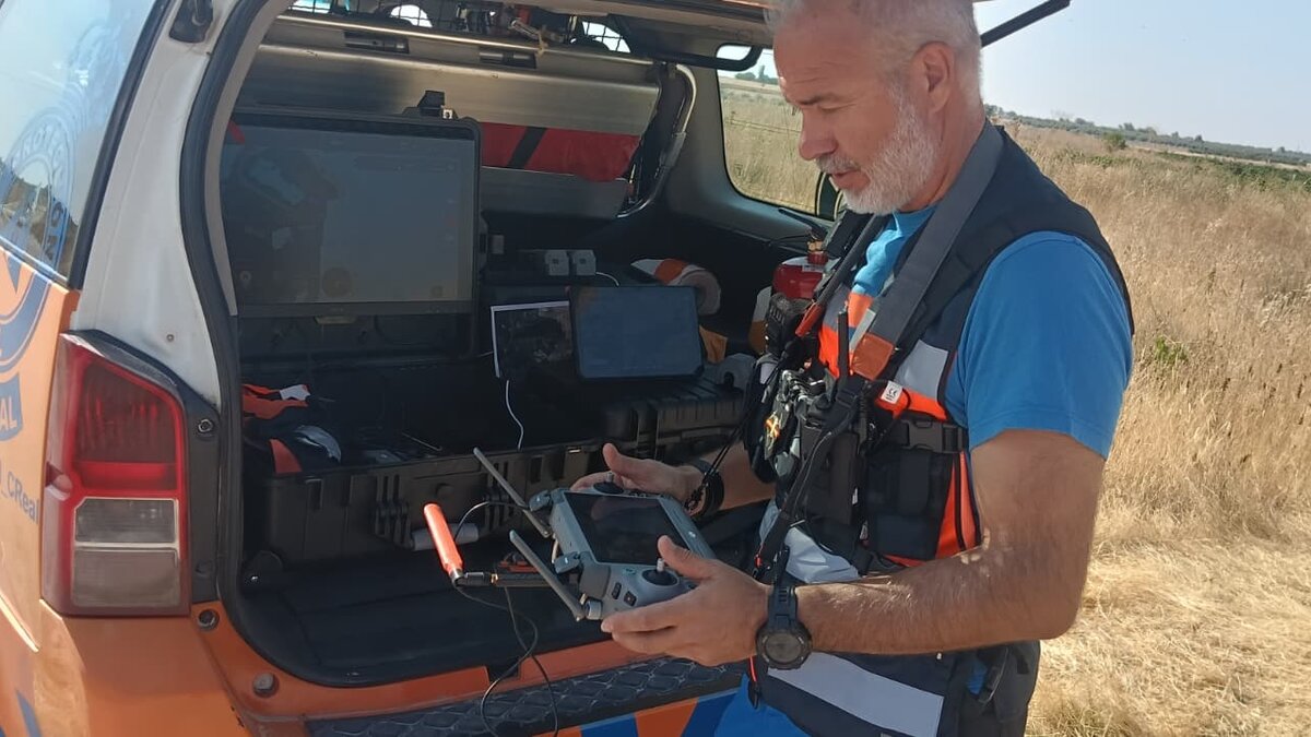 Protección Civil de Ciudad Real preparados para participar en el dispositivo de búsqueda en Villarrubia de los Ojos.