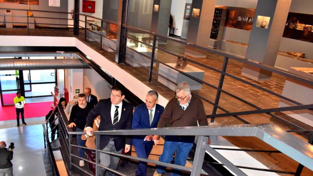 Valverde y Ruiz visitan el Museo de la Minería y del Carbonífero de Puertollano