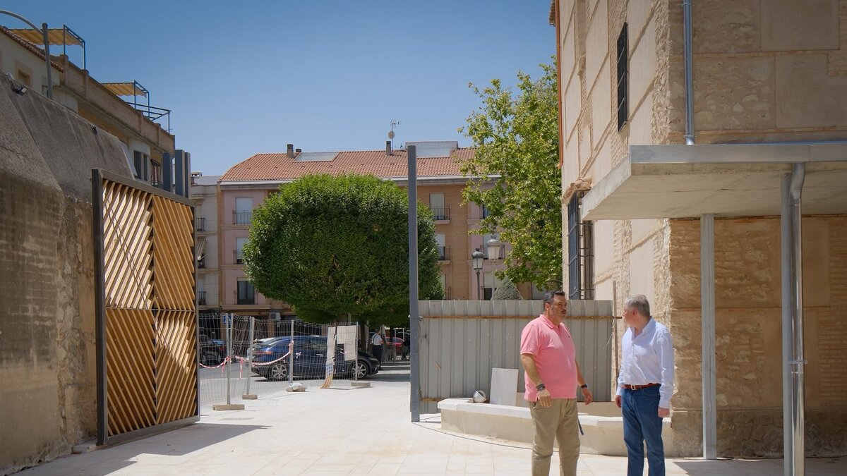 Cañizares visita el convento de Las Terreras
