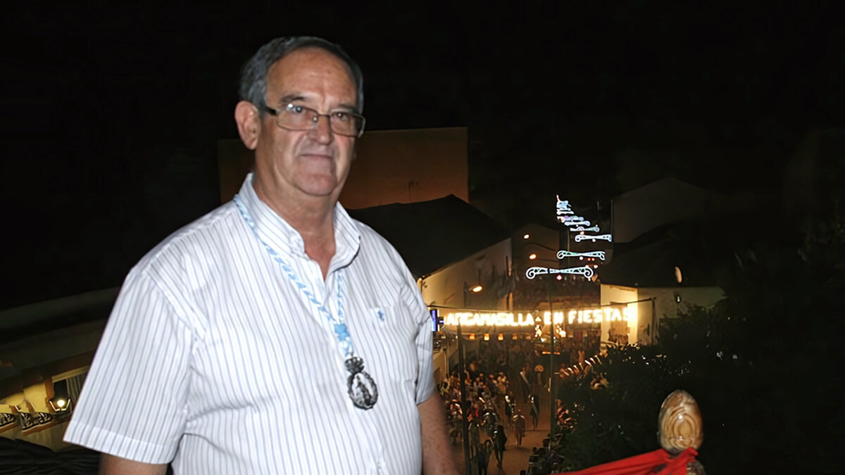 José Antonio Rubio, cuando hace casi seis años le daba la bienvenida a la patrona en su llegada al casco urbano rabanero