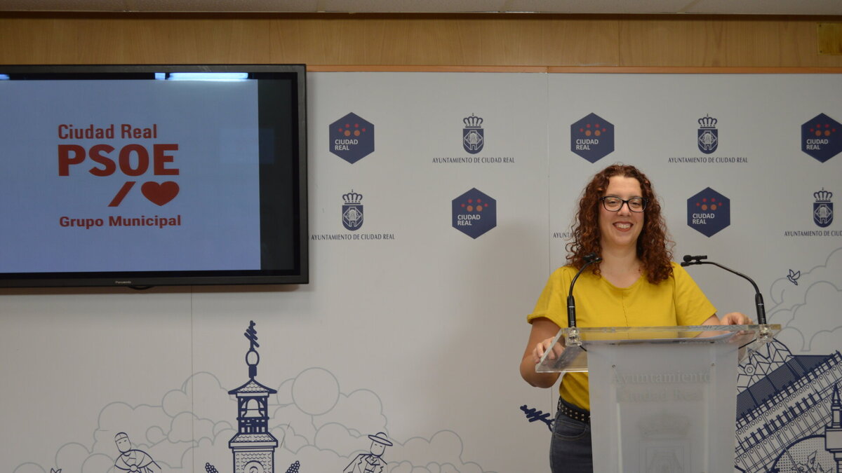 Sara Martínez durante sus declaraciones sobre el avance del nuevo Centro de Salud Ciudad Real 4.