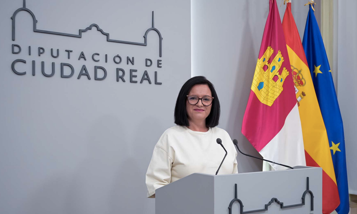 Rocío Zarco durante la presentación de los acuerdos de la Diputación de Ciudad Real sobre las nuevas líneas de subvenciones.