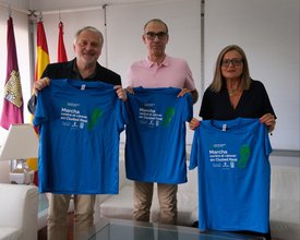 Francisco Cañizares, Aurora Galisteo y Miguel Ángel Galán presentan la V Carrera Solidaria contra el Cáncer en Ciudad Real.