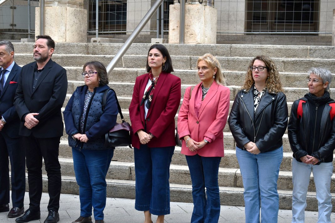 Manuela Nieto Márquez en minuto silencio 1