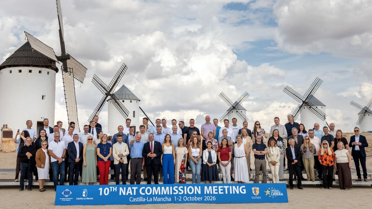 Representantes europeos visitan la Sierra de los Molinos de Campo de Criptana