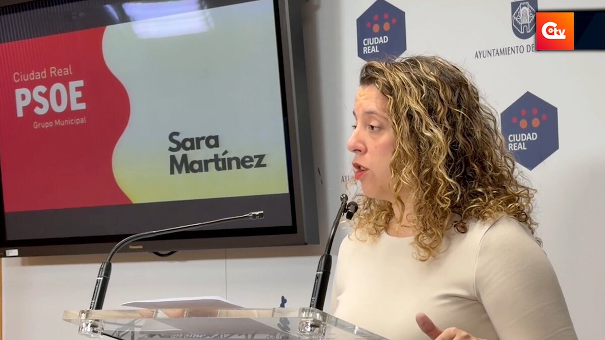 Sara Martínez, portavoz del Grupo Municipal Socialista de Ciudad Real, presenta las propuestas de su grupo para el pleno municipal de octubre.