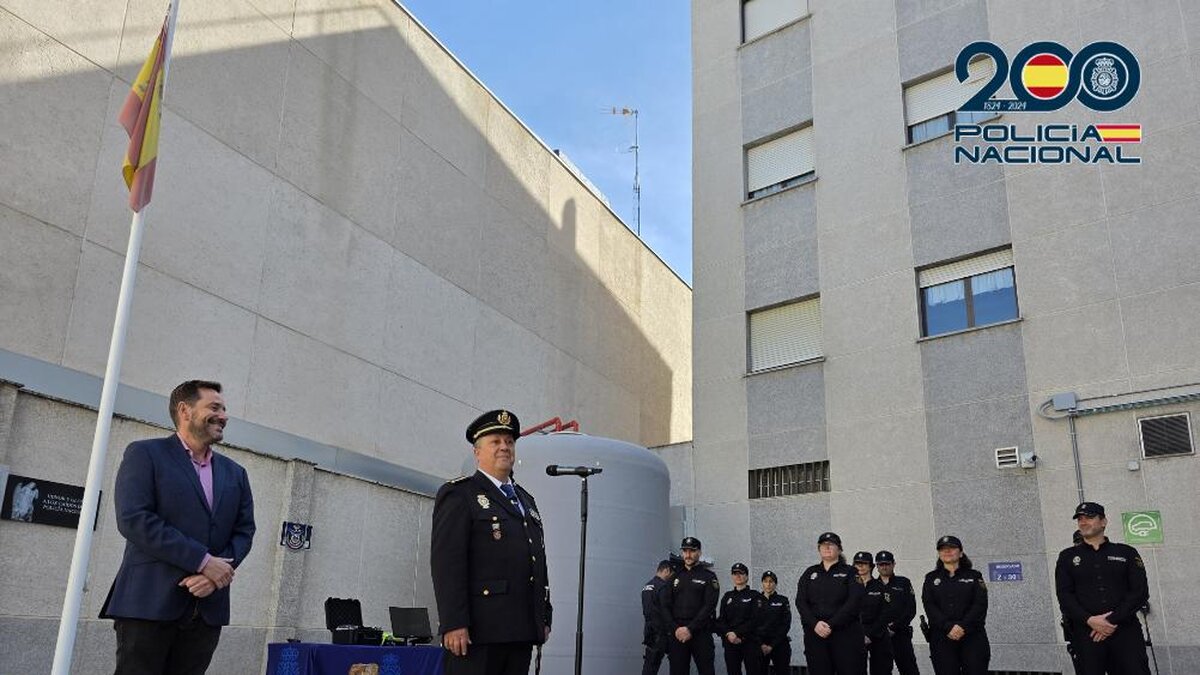 Acto de despedida al comisario principal José Alberto Camacho Pedrero en la Comisaría Provincial de la Policía Nacional de Ciudad Real.