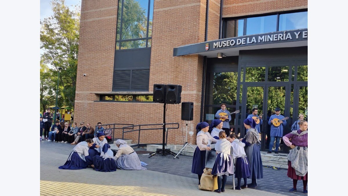 Jornada de oficios mineros y juegos tradicionales de la Agrupación Folklórica Virgen de Gracia