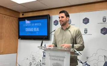 pau beltran presenta el presupuesto del patronato de deportes con un incremento del 71